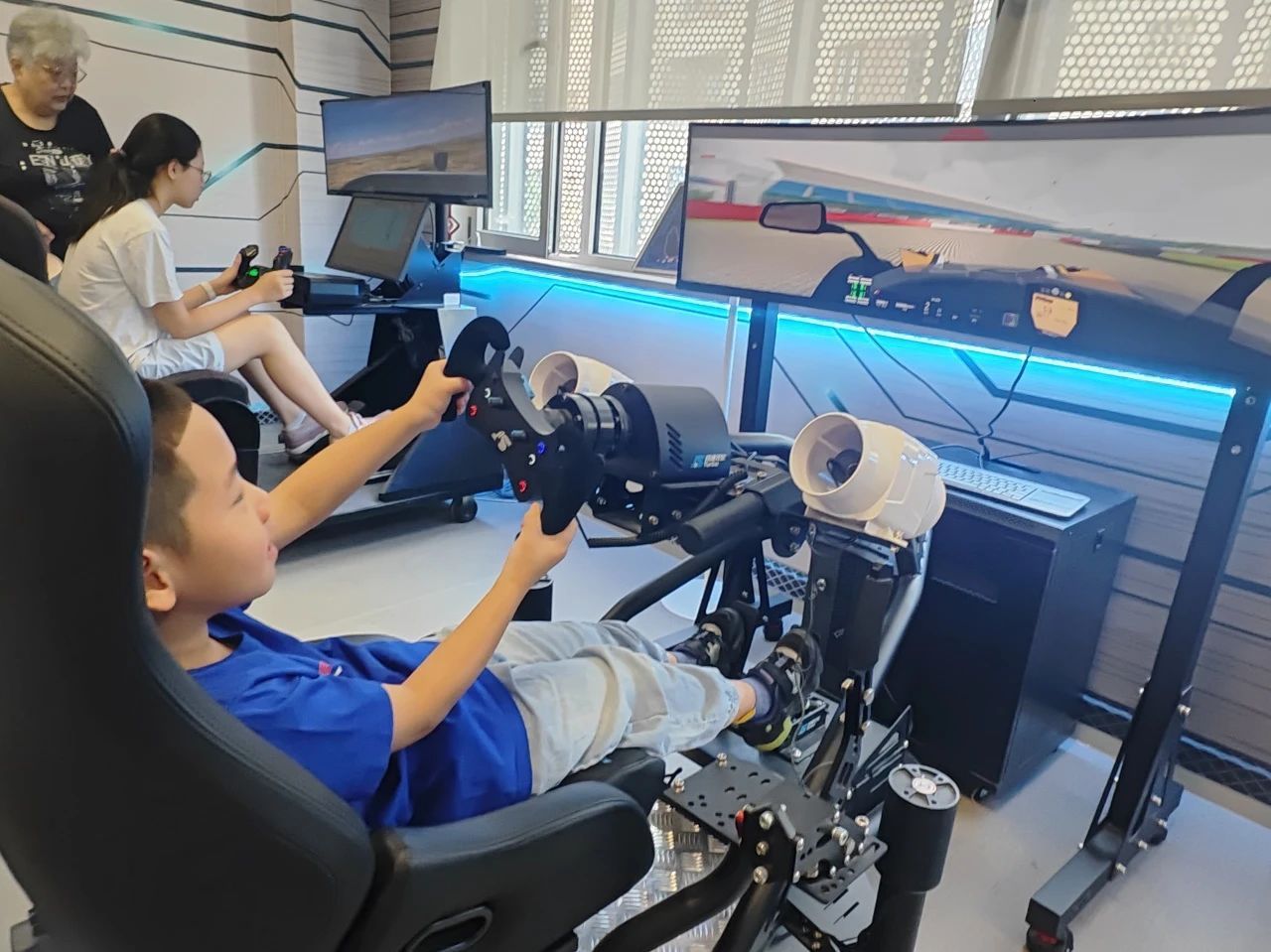 体育设备专, msn, 周家桥街道