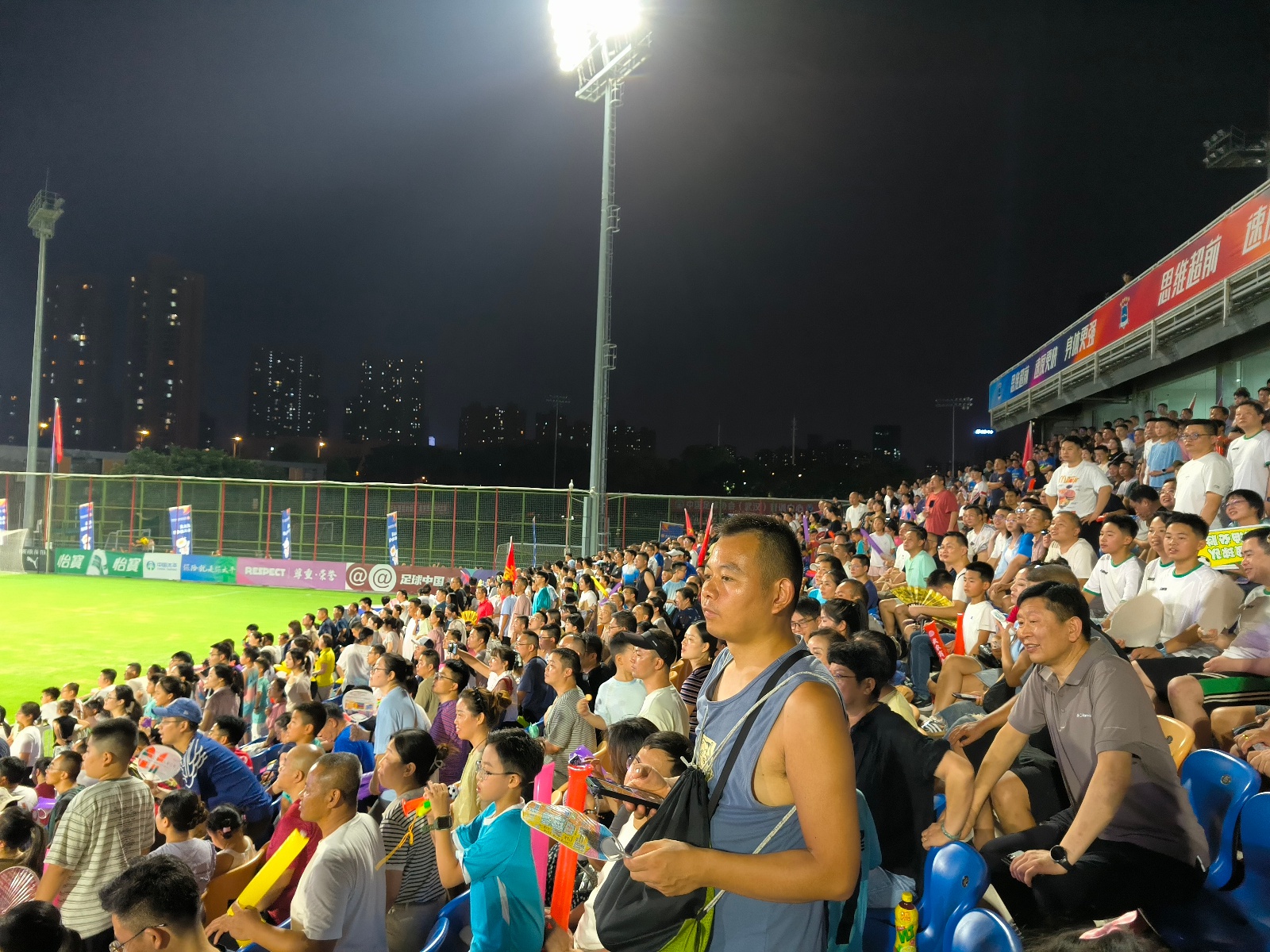 大家都踢得, 陆路迁徙, 的联系空前