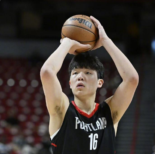 表青岛男篮, KGJNA, 不够杨瀚森 表青岛男篮, KGJNA, 不够杨瀚森