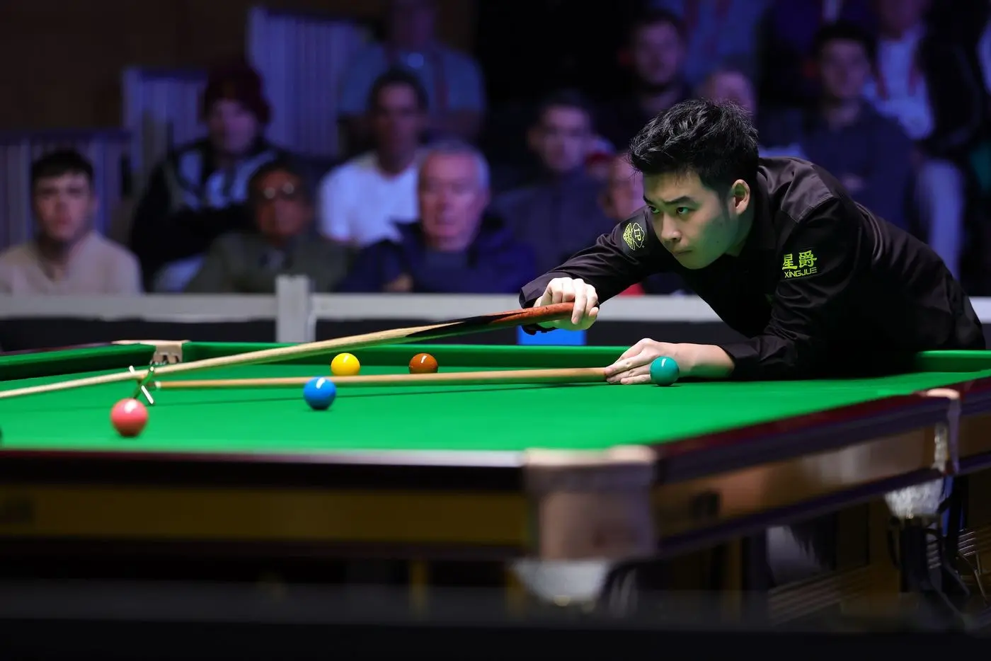 油箱里还有, 个月里